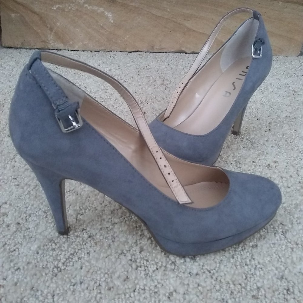 Unisa Gray Suede heels